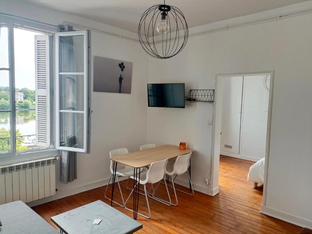 T2 Vue Sur Loire Local Velo Apartment Saumur Exterior photo